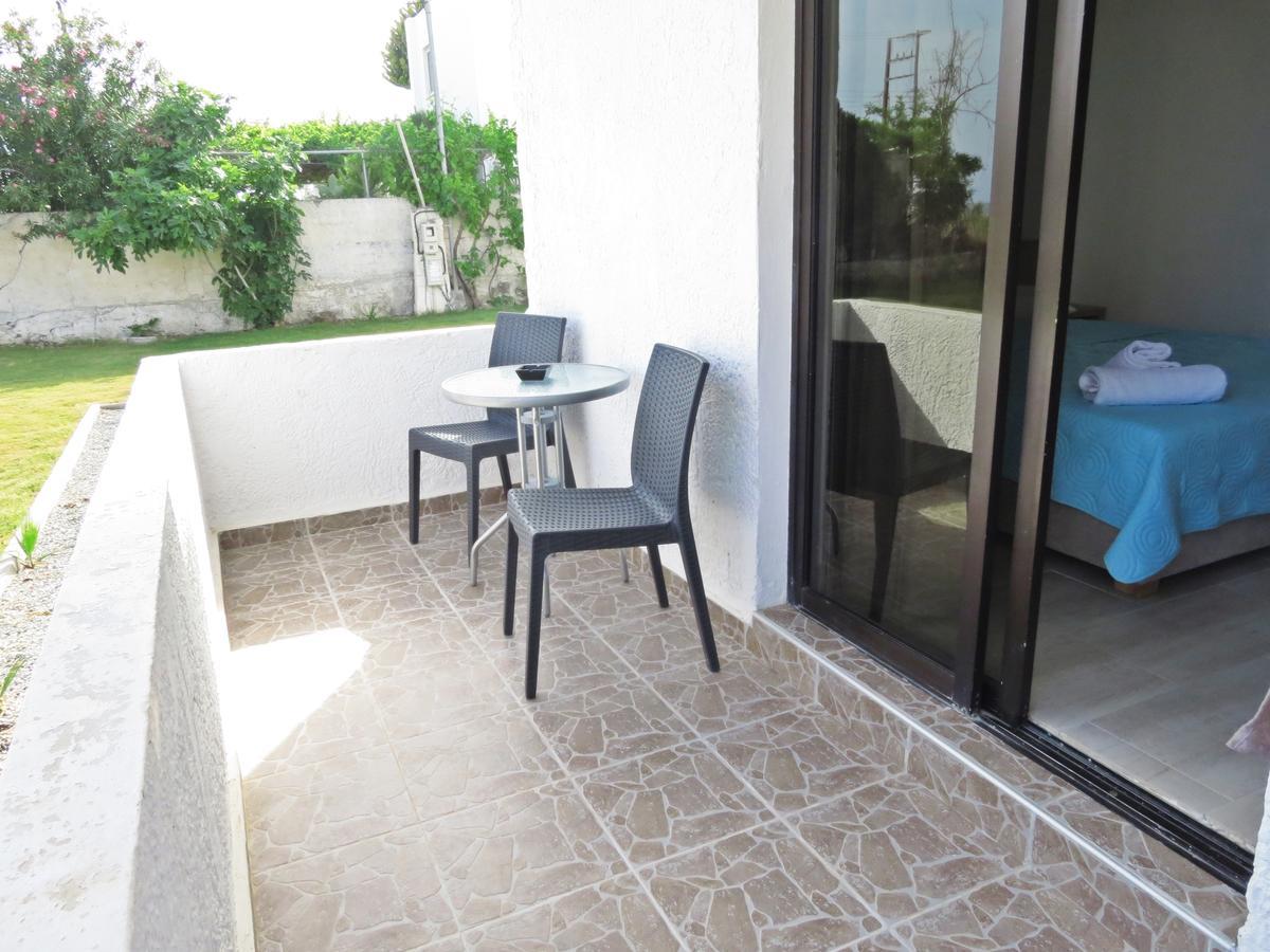 Loukas Beach Rooms Kiotari Exterior photo