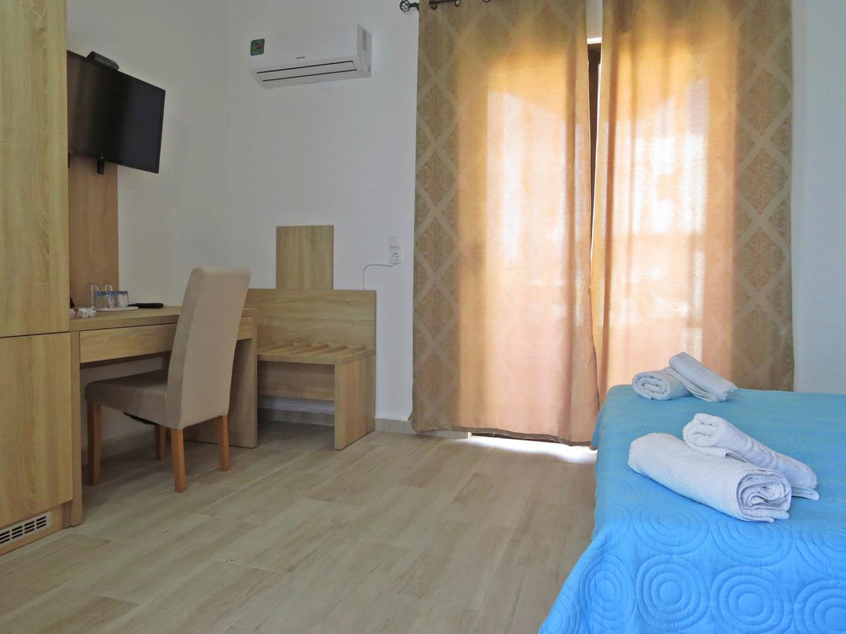 Loukas Beach Rooms Kiotari Exterior photo